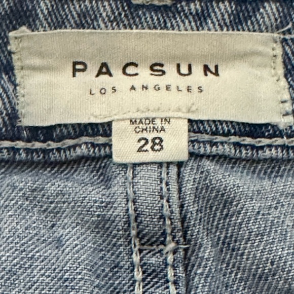 PACSUN Y2K Light Blue Wash Denim Jean Mini Skirt Raw Frayed Hem Size 28 - Picture 3 of 3